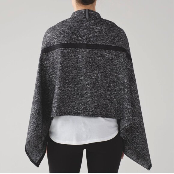 Lululemon Vinyasa Wrap - Picture 2 of 5